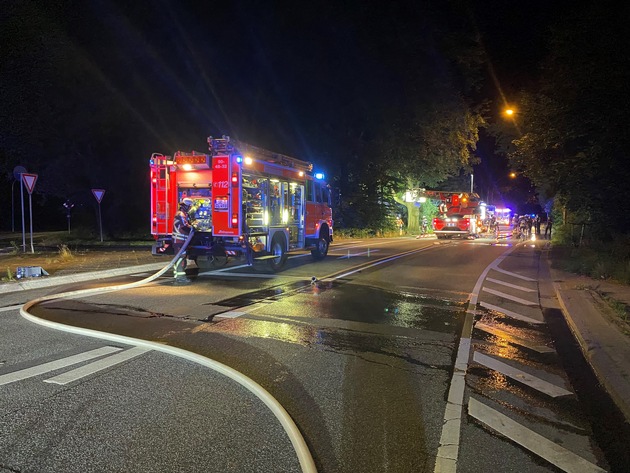 FW Norderstedt: Kellerbrand in der Poppenbütteler Straße