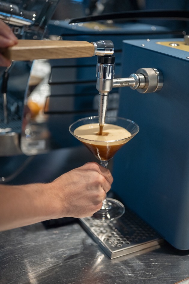 Neue Genusskooperation: Dallmayr Kaffee zieht ins Armbrustschützenzelt