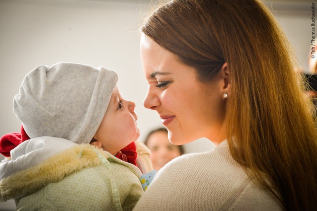 Miss Schweiz 2014 Laetitia Guarino ist neue Terre des hommes Gesundheitsbotschafterin