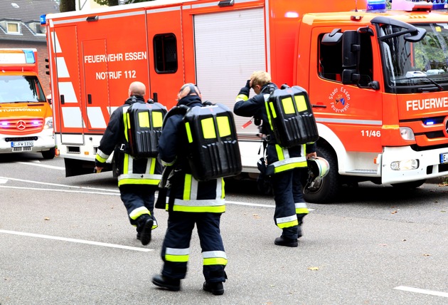 FW-E: Ausgelöste Brandmeldeanlage zeigt Feuer in Tiefgarage an