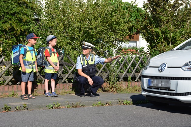 POL-ME: Die Polizei rät: Üben Sie mit Ihren Kindern den sicheren Schulweg! - Kreis Mettmann - 2006174