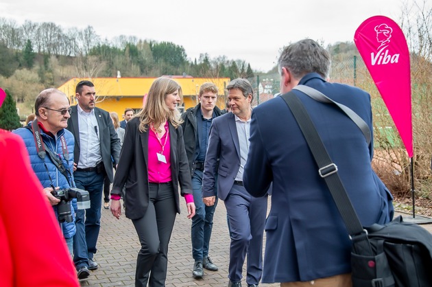 Vizekanzler Robert Habeck zu Besuch in Thüringen bei Viba sweets in Floh-Seligenthal