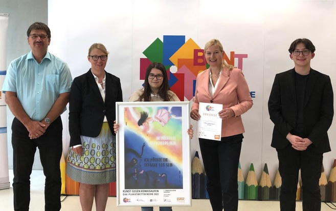 Schülerin aus Hohenstein-Ernstthal gewinnt Plakatwettbewerb gegen Komasaufen in Sachsen