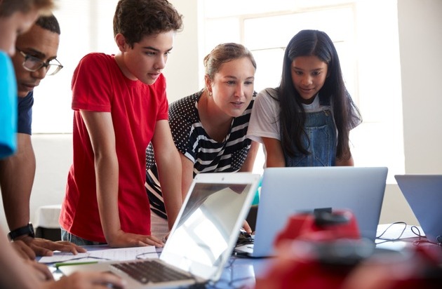 Landesverband Kinder- und Jugendfilm Berlin e.V. (kijufi): LEVEL UP! für Demokratie und Kinderrechte: Kinder entwickeln eigene Games zu gesellschaftlichen Themen