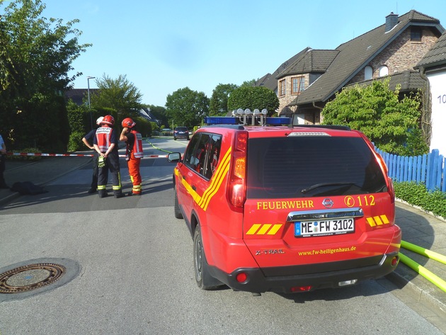 FW-Heiligenhaus: Gas strömte über fünf Stunden aus PKW (Meldung 18/2019)