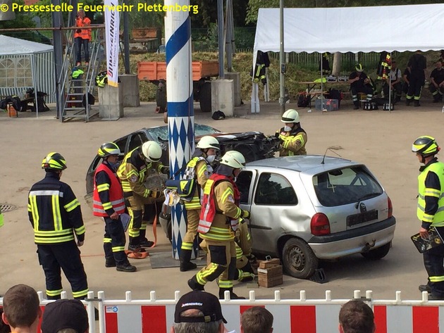 FW-PL: Zwei schwer verletzte Patienten durch TRT-Team der Feuerwehr Plettenberg  gerettet