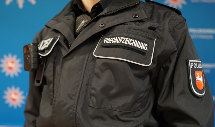 POL-HM: Polizeidirektion Göttingen führt flächendeckend Bodycams ein