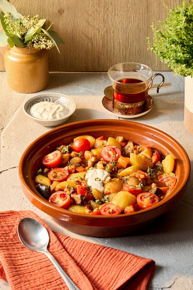 Protein-Power aus Nordafrika: Kartoffel-Tajine mit Kichererbsen