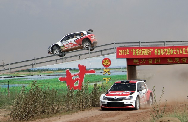 APRC: SKODA triumphiert auch bei der ,Wüsten-Rallye&#039; im Kernmarkt China (FOTO)