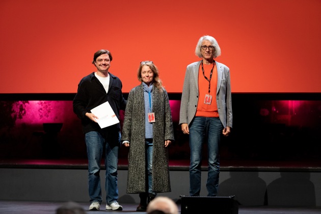 DOK Leipzig: Vom MDR gestiftete Preise gehen an „Peacemaker“ und „Welded Together“