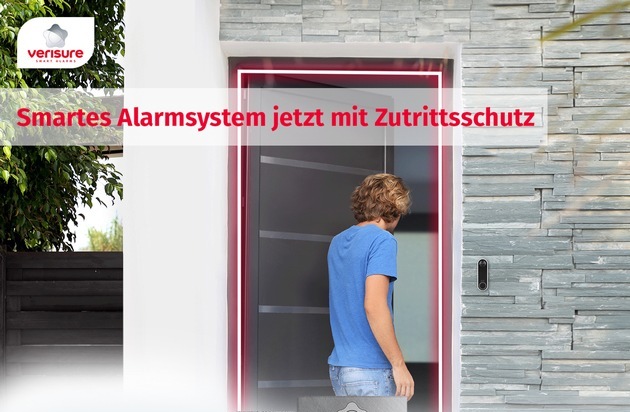 Verisure Deutschland GmbH: Smartlock von Verisure bewacht die Haustüre / Das intelligente Türschloss mit Außentastatur ist Teil des smarten Sicherheitssystems / und rund um die Uhr mit der Alarmzentrale verbunden