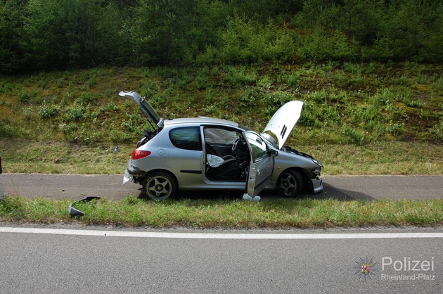 POL-PPWP: 62-jährige Frau bei Unfall verletzt