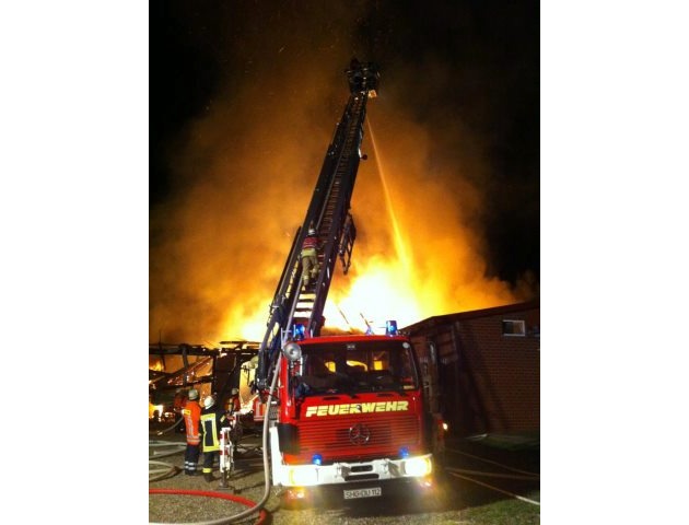 POL-STH: Großbrand einer Scheune in Hülshagen