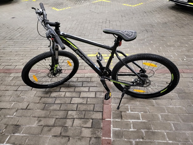 POL-MA: Mannheim-Oststadt: Polizei sucht Besitzer gestohlener Fahrräder (FOTO)