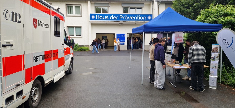 Mittelhessen: LAHN-DILL-KREIS: Polizei im Austausch mit jungen Menschen - Präventionstag in Wetzlar