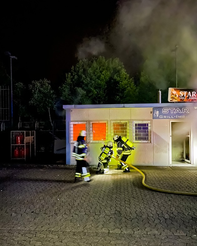 FW-DT: Feuer in Imbisslokal