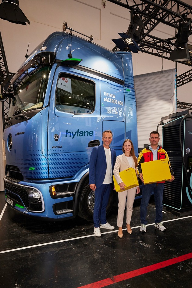 PM: DHL, Daimler Truck und hylane schließen Partnerschaft bei vollelektrischen Lkw / PR: DHL, Daimler Truck, and hylane form partnership for fully electric trucks