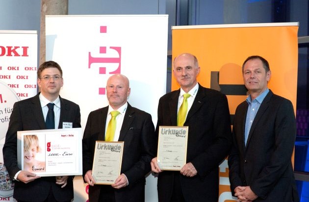 ekey biometric systems GmbH: ekey gewinnt 1. Preis beim "eAward 2012" für das Projekt "Pay-At-Match", dem bargeld- und kartenlosen Bezahlsystem, gemeinsam mit der Deutschen Telekom