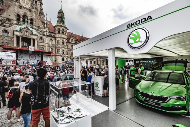 ŠKODA mobilisiert das Radsport-Festival Deutschland Tour als offizieller Partner