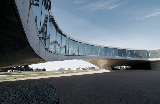 Velux Stiftung: Tageslicht-Award für das Rolex Learning Center in Lausanne / Velux Stiftung vergibt höchst dotierten Schweizer Architekturpreis (Bild)