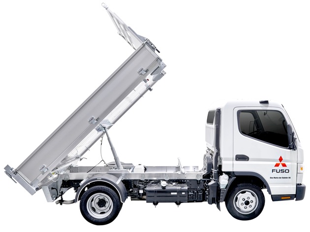 Mercedes-Benz: Le Fuso Canter accueille le printemps avec une nouvelle tribenne basculante suisse