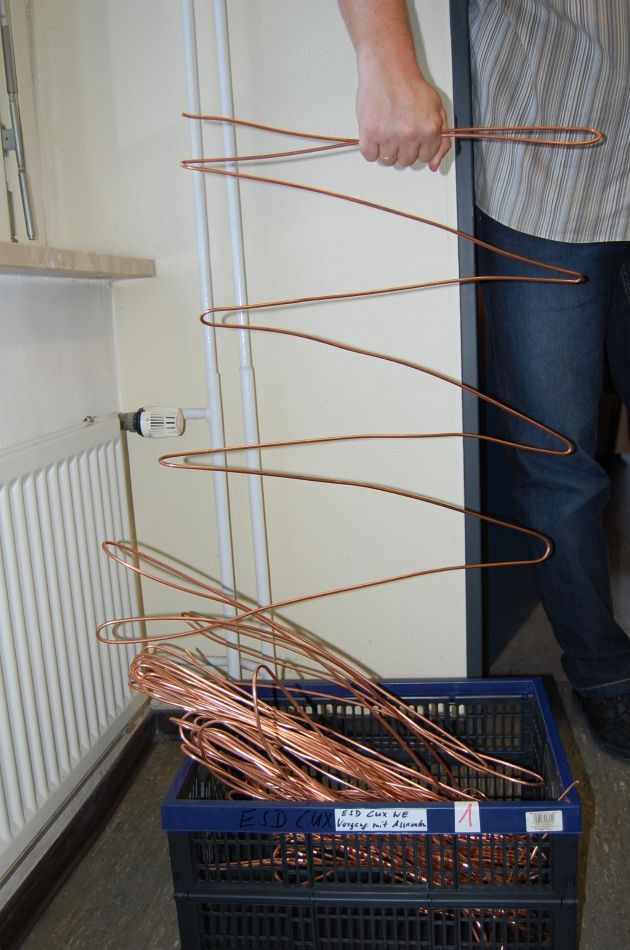 POL-CUX: Versuchter Einbruch in Wohnhaus in Spaden + Beleuchtungskontrollen + Wem gehören Kupferleitungen? (FOTOANLAGE als Download)