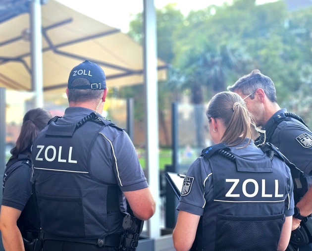GZD: Zoll prüft das Hotel- und Gastronomiegewerbe - Bundesfinanzminister Klingbeil: &quot;Schwarzarbeit, illegale Beschäftigung und Ausbeutung müssen hart bekämpft werden.&quot;