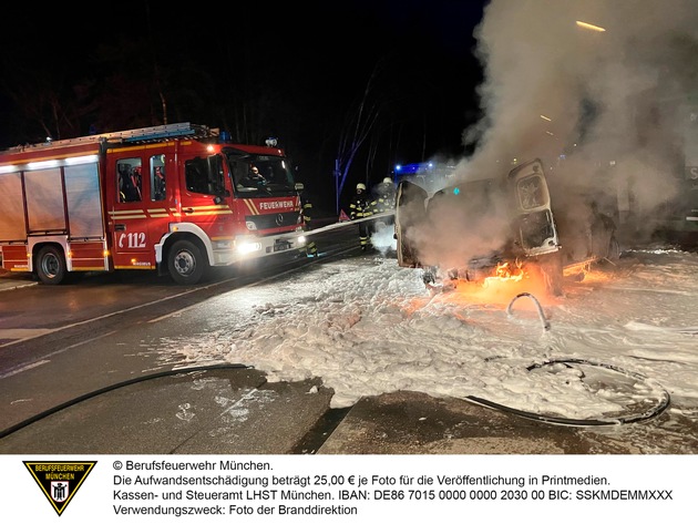 FW-M: Fahrzeugbrand erfordert ungewöhnliche Maßnahmen (Pasing-Obermenzing)