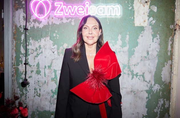 Zweisam: Zweisam feiert gemeinsam mit Natascha Ochsenknecht Selbstbestimmung, Intimität und neue Perspektiven auf Lust jenseits der 50