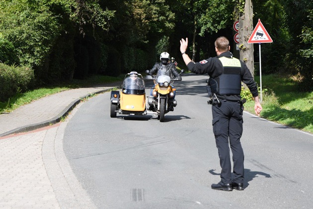 POL-ST: Lienen, Bilanz: Motorradkontrollen an der Holperdorper Straße