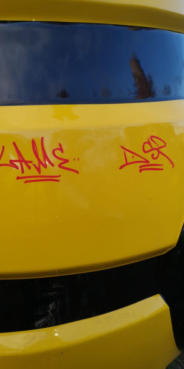 POL-PDMY: Sachbeschädigung durch Graffiti an Spielplatz in den Burggärten Mayen - Zeugenaufruf