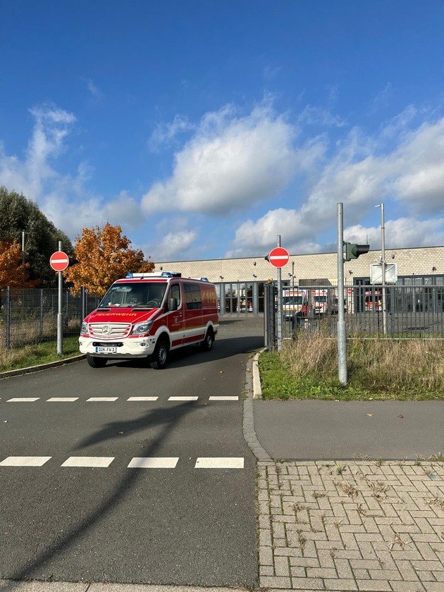 FW Dinslaken: Patiententransportzug 10 im Einsatz