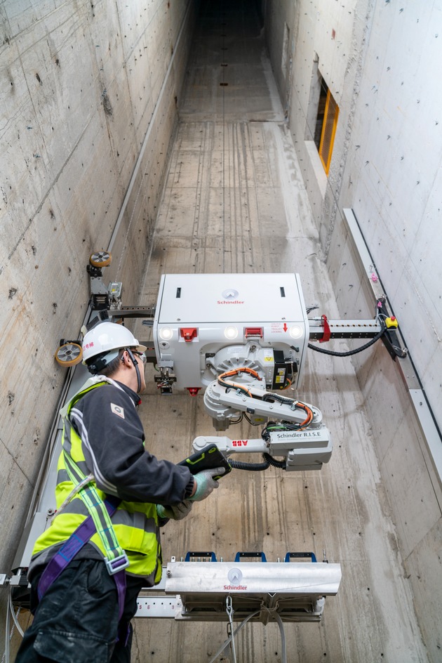 Schindler startet Installationsroboter Schindler R.I.S.E am Hochhausprojekt 030BLN in Berlin