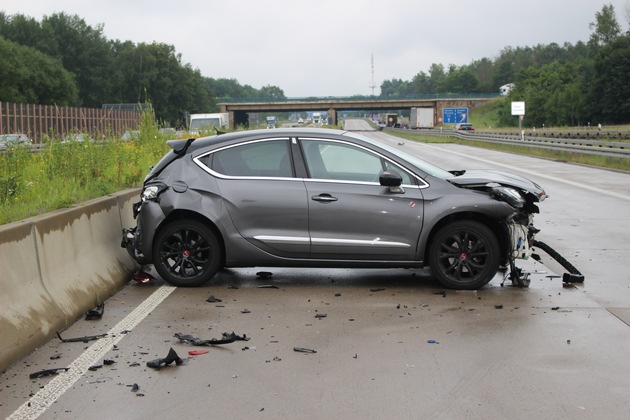 API-TH: betrunkener Lkw-Fahrer verursacht zwei Verkehrsunfälle