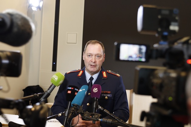 Bundeswehr unterst&uuml;tzt in Hessen bei Entwicklung der ersten KI-App zur Resilienz in der Wirtschaft