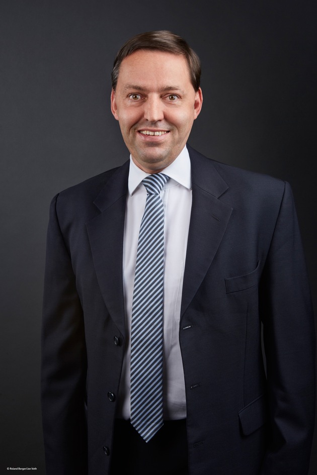 Charles-Edouard Bouée als CEO von Roland Berger wiedergewählt