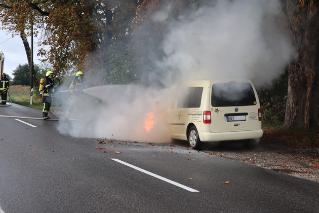 FW Gangelt: Brand eines Taxi in Birgden
