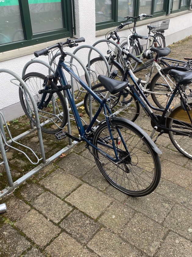 POL-OS: Osnabrück/Innenstadt: Reifenschlitzer gefasst - Polizei sucht Fahrradeigentümer