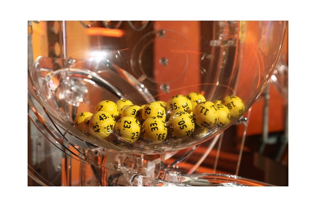 Mit R&uuml;ckenwind ins neue Jahr: Eurojackpot bringt 2025 &uuml;ber 1,2 Millionen Gewinne nach Sachsen | Neuer Spielschein mit Rabatt