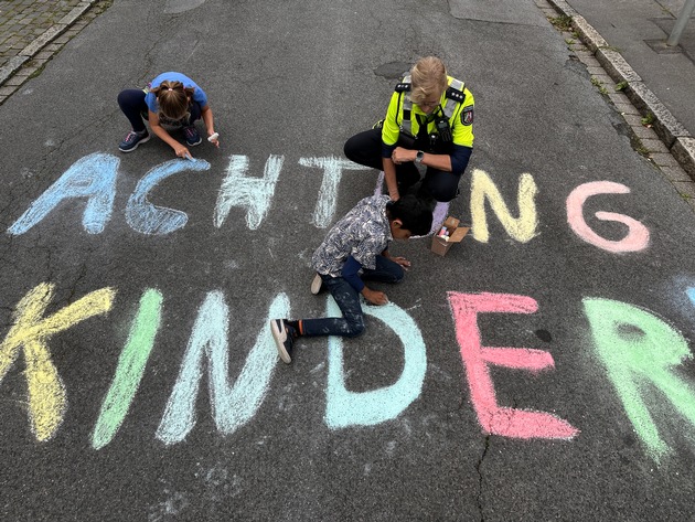 POL-DO: Schulanfang 2023 in Dortmund - Polizeipräsident: &quot;Schulkinder sind gute Vorbilder im Straßenverkehr&quot;