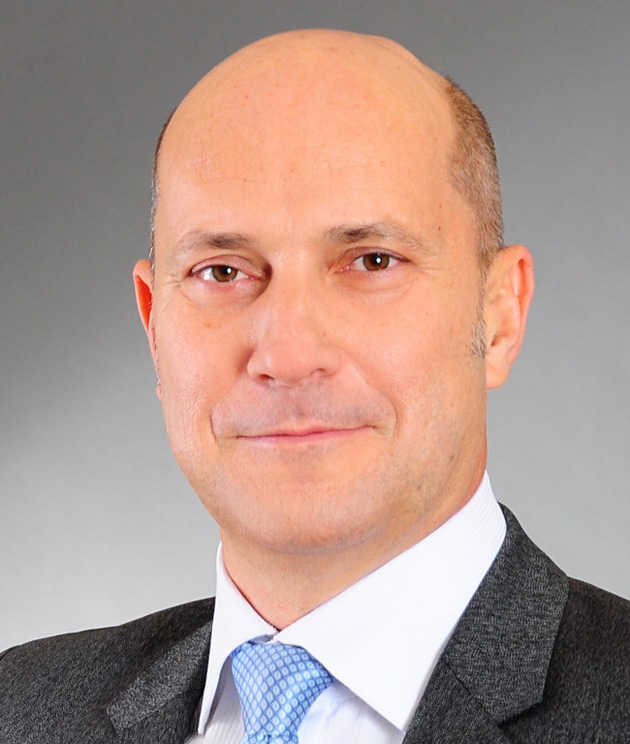 PRESSEMITTEILUNG | Auszeichnung mit JUVE Award 2018: CMS Deutschland ist Kanzlei des Jahres f&uuml;r Gesundheitswesen