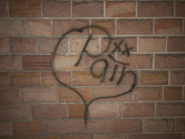 POL-PDKL: Sachbeschädigung durch Graffiti