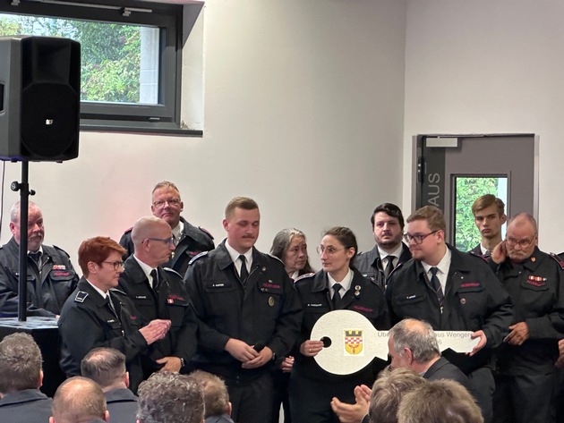 FW-EN: Neue Heimat für die Löscheinheit Wengern: Bürgermeister übergibt modernes Feuerwehrgerätehaus
