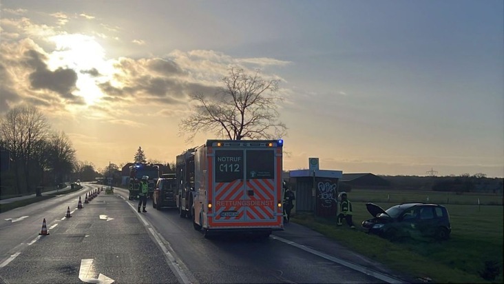 FW Sonsbeck: Person eingeklemmt