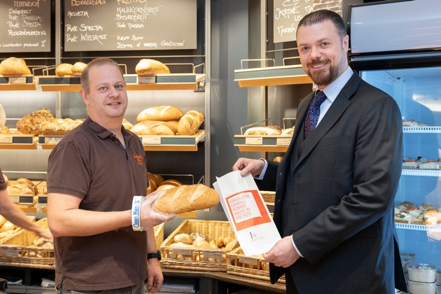 Eröffnung der Kampagne "Häusliche Gewalt kommt nicht in die Tüte"