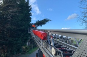 Feuerwehr Schermbeck: FW-Schermbeck: Sturmschaden auf der Erler Straße