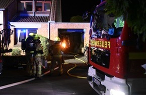 Feuerwehr Pulheim: FW Pulheim: Unterstand in Flammen - Feuerwehr verhindert Brandausbreitung