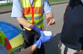 Kreispolizeibehörde Rhein-Kreis Neuss: POL-NE: 19 Fahrzeugführer standen unter Alkohol- oder Drogeneinfluss