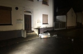Polizeidirektion Landau: POL-PDLD: Hagenbach - Zigarettenautomat gesprengt