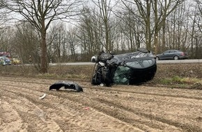 Polizei Aachen: POL-AC: Pkw überschlägt sich bei Alleinunfall